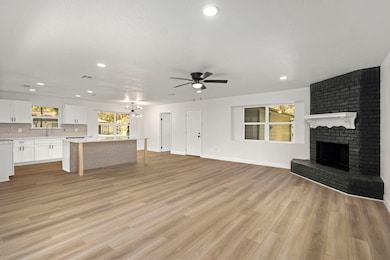 4830 Droddy St, Houston, TX 77091 - photo 7