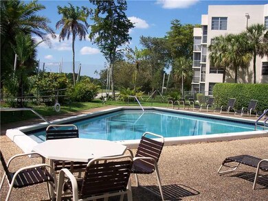 Swimming Pool/Hot Tub/Sauna