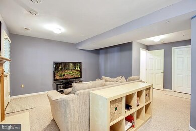 21334 Bunyan Cir, Germantown, MD 20876 - photo 6