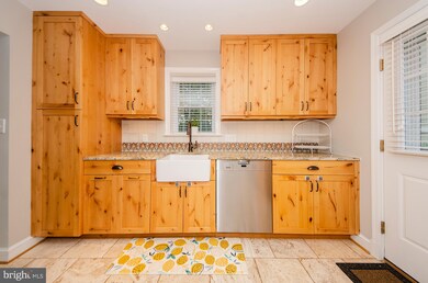 5019 36th St N, Arlington, VA 22207 - photo 6