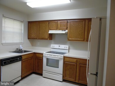 9559 Clocktower Ln, Columbia, MD 21046 - photo 3