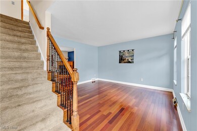 8319 Bradfords Gate, Olmsted Falls, OH 44138 - photo 4