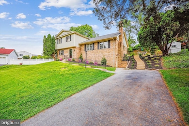 1029 Tracy Dr, Silver Spring, MD 20904 - photo 2