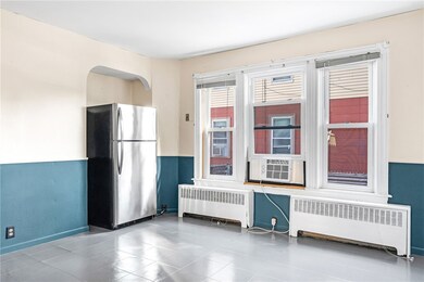 266 Sayles Ave unit 1, Pawtucket, RI 02860 - photo 5