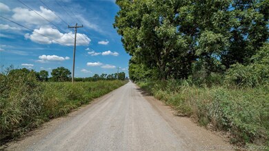 1692 N 230 Rd, Mounds, OK 74047 - photo 6