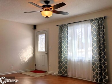 701 E 21st Street Place S, Newton, IA 50208 - photo 3