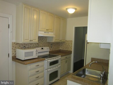 6207 Brightlea Dr, Lanham, MD 20706 - photo 3