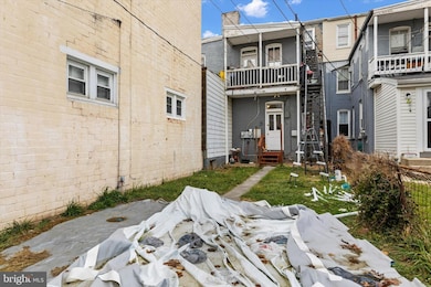 1202 E King St, York, PA 17403 - photo 4