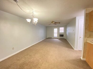 114 Heritage Dr unit 114, Whitinsville, MA 01588 - photo 4