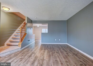 269 Maple Wreath Ct, Abingdon, MD 21009 - photo 2