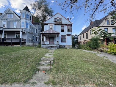 316 Mcgregor Ave, Cincinnati, OH 45219 - photo 2