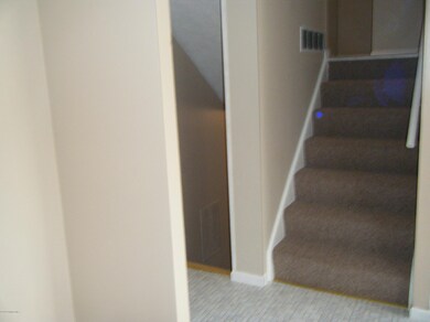 8815 Old Ironsides Dr, Louisville, KY 40228 - photo 6