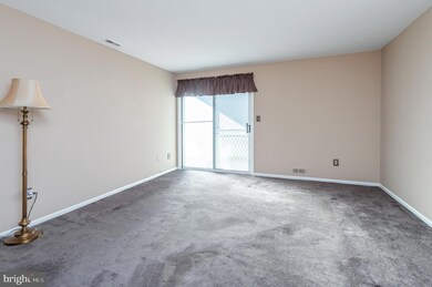 94 Claire Ct unit 4, Blackwood, NJ 08012 - photo 5