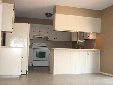 Kitchen. Kitchen/dining area