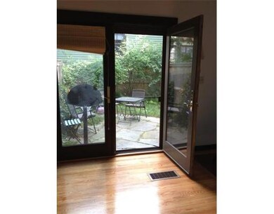 3 Lilac Ct unit 3, Cambridge, MA 02141 - photo 2