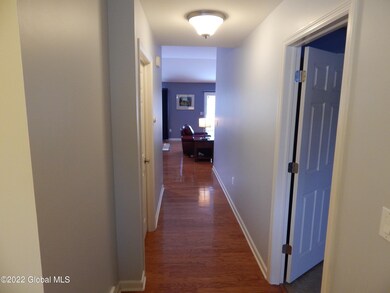 47 Governor Cir, Albany, NY 12208 - photo 5