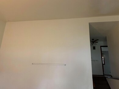 Living Room Vaulted Ceiling