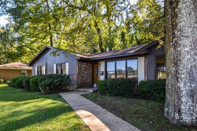 172 Maple St, Prattville, AL 36067 - photo 2