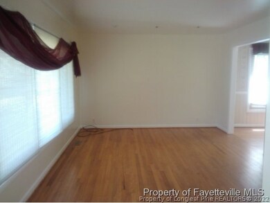 303 Dunbar Dr, Fayetteville, NC 28303 - photo 3