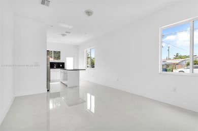 785 SW 7th Ave unit B, Hallandale Beach, FL 33009 - photo 5