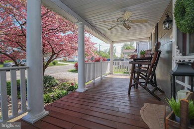 242 Asbury Rd, Pasadena, MD 21122 - photo 4