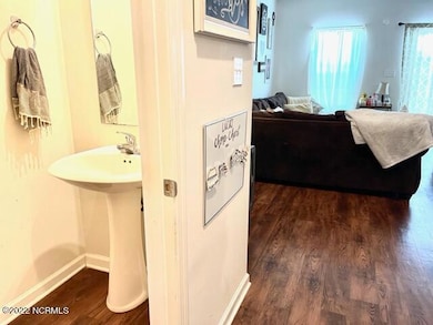 502 Kenan Loop, Jacksonville, NC 28546 - photo 4