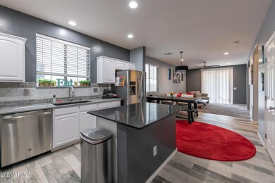 Kitchen/dining/living