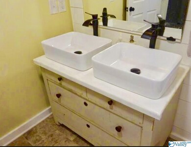 1431 S West 3rd St, Cullman, AL 35055 - photo 3