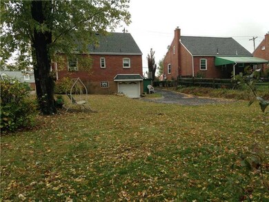 Yard/Garden. Plenty of room for kids, games or gar
