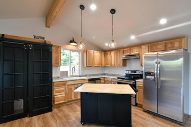 25 SW Grant St, Grants Pass, OR 97526 - photo 5