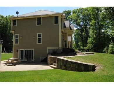 384 Concord St, Rockland, MA 02370 - photo 4