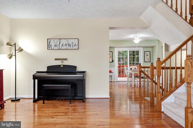 8523 Pine Meadows Dr, Odenton, MD 21113 - photo 7