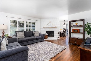 1107 W Memory Ln unit 17A, Santa Ana, CA 92706 - photo 2