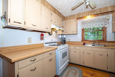 19 Boulder Pass, Hillsborough, NH 03244 - photo 5