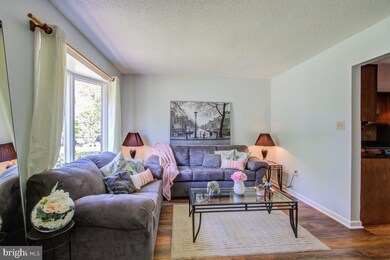 12103 Pheasant Run Dr, Laurel, MD 20708 - photo 5