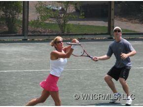 Tennis on Har-Tru courts