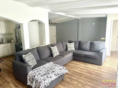 647 Arrow Ln, Kissimmee, FL 34746 - photo 2