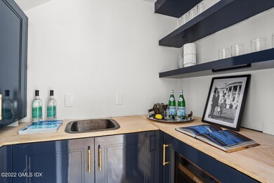 Wet Bar