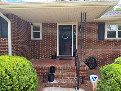 1905 E Lakeridge Dr, Albany, GA 31707 - photo 6