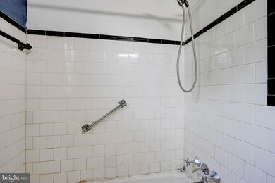 6207 Pioneer Dr, Baltimore, MD 21214 - photo 7