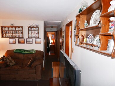 19 Glenmere St, Lowell, MA 01852 - photo 7