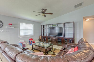 2209 Atlanta St, Hollywood, FL 33020 - photo 6