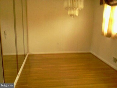 7102 Minna Rd, Gwynn Oak, MD 21207 - photo 3