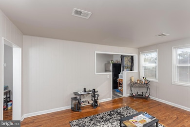 4052 Annellen Rd, Baltimore, MD 21215 - photo 3