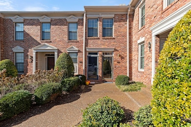 2032 Graybar Ln unit 2032, Nashville, TN 37215 - photo 3