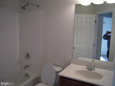 25140 Shultz Terrace unit 56C, Chantilly, VA 20152 - photo 5