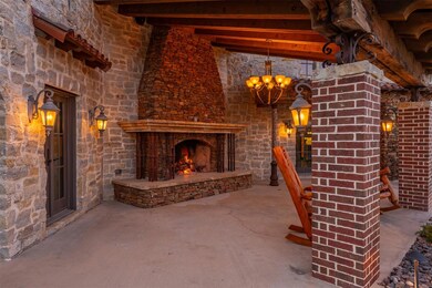 341 Clear Lake Ln, Weatherford, TX 76087 - photo 5