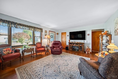 258 Logan View Dr, Chillicothe, OH 45601 - photo 5