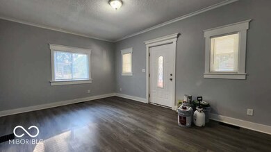 516 W 2nd St, Anderson, IN 46016 - photo 4