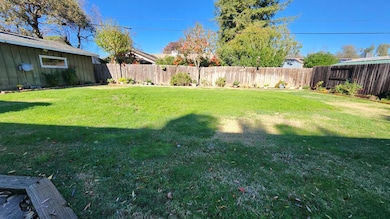 2912 Squire Ave, Redding, CA 96002 - photo 4